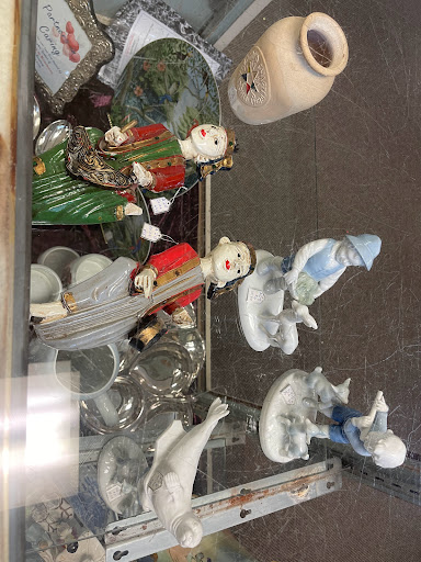 Thrift Store «Green Door Thrift Shop», reviews and photos, 1030 Nacogdoches Rd, San Antonio, TX 78209, USA