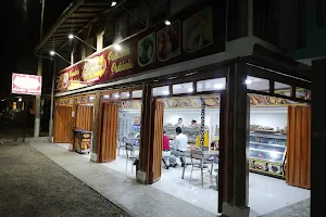 Panaderia Las Delicias En La Cabaña image