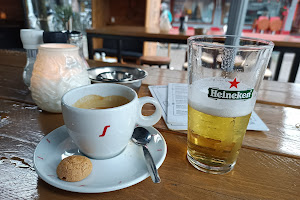 Café De Blaffende Vis