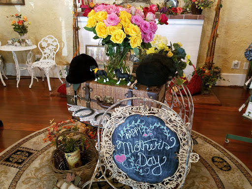 Tea House «The Tilted Teacup Tea Room and Boutique», reviews and photos, 103 S Saxon Ave, Brooksville, FL 34601, USA