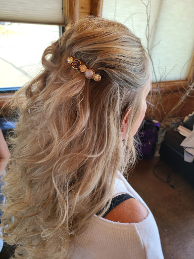 Beauty Salon «Salon Images», reviews and photos, 8175 University Ave NE, Spring Lake Park, MN 55432, USA