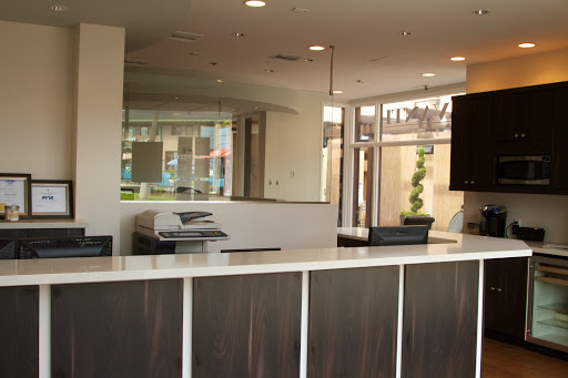 Real Estate Agency «Harcourts Avanti Real Estate», reviews and photos, 437 Hwy 101, Solana Beach, CA 92075, USA