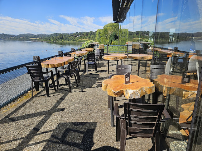 Bocalago Lodge Restaurant - Paillaco
