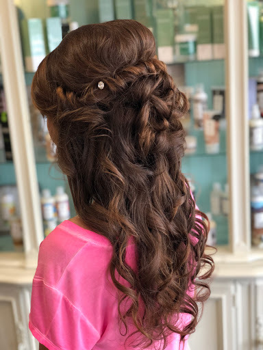 Hair Salon «Mirrors Salon and Boutique», reviews and photos, 800 Battlefield Blvd S #103, Chesapeake, VA 23322, USA