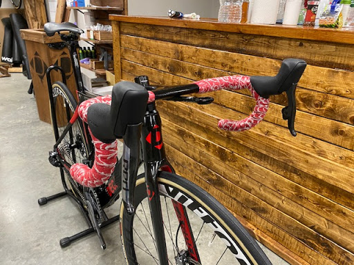 Bicycle Store «Decarolis Brothers Cyclists», reviews and photos, 489 Essex St, Lawrence, MA 01840, USA