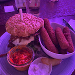 Photo n°1 de l'avis de Maximilian.� fait le 29/01/2023 à 06:43 sur le  Eat & Bowl - Restaurant & Bowling à Oelsnitz/Erzgebirge