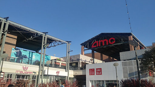 Movie Theater «AMC Bay Street 16», reviews and photos, 5614 Bay St #220, Emeryville, CA 94608, USA