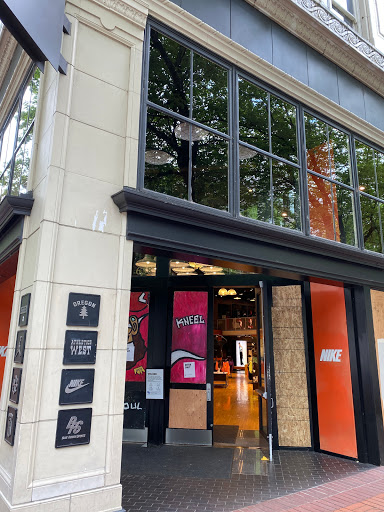 Clothing Store «Nike Portland», reviews and photos, 638 SW 5th Ave, Portland, OR 97201, USA