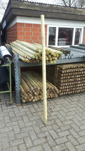 Haus- Hof- und Gartenmarkt unter Lage, 