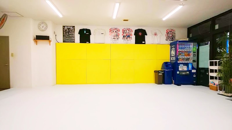 ROAD MMA GYM