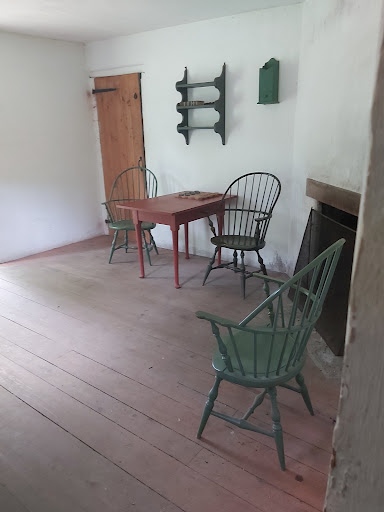 Shoe Store «Converse Factory Store», reviews and photos, 950 Grapevine Ct, Central Valley, NY 10917, USA