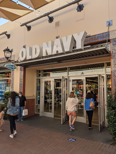 Clothing Store «Old Navy», reviews and photos, 634 Spectrum Center Dr, Irvine, CA 92618, USA