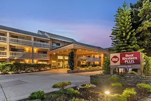 BEST WESTERN PLUS Monterey Inn image