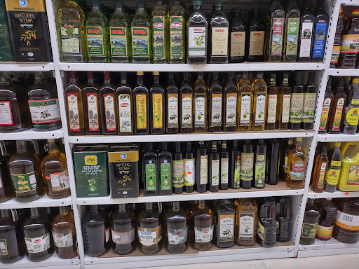 Shopping Mall «Orange Promenade Shopping Ctr», reviews and photos, 80 Boston Post Rd, Orange, CT 06477, USA