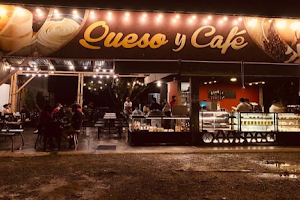 Queso y Café image