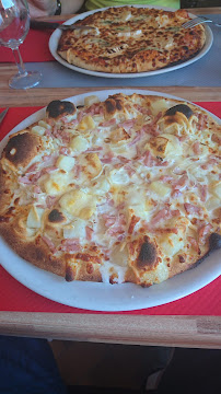 Plats et boissons du Pizzeria La Calabria à Bavans - n°16