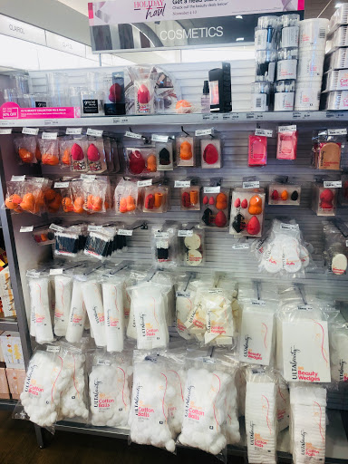 Hair Salon «Ulta Beauty», reviews and photos, 520 N Orlando Ave, Winter Park, FL 32789, USA