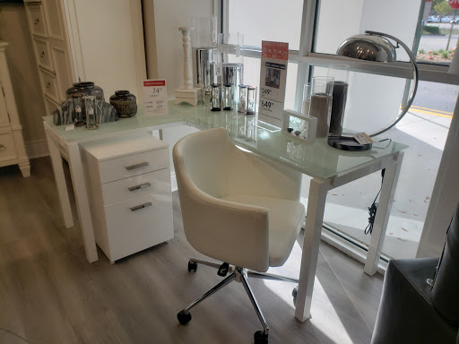 Furniture Store «Ashley HomeStore», reviews and photos, 1960 Sawgrass Mills Cir, Sunrise, FL 33323, USA