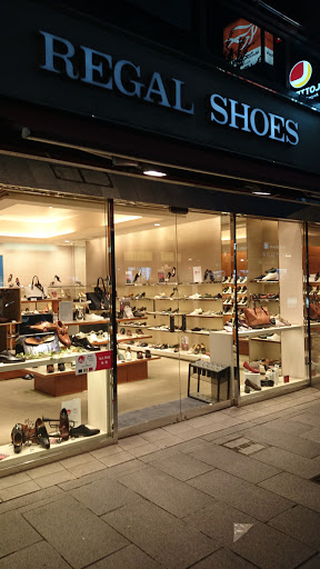 女性のfluchos靴を購入する店 東京