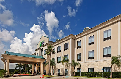 Holiday Inn Express & Suites Houston-Alvin, an IHG Hotel