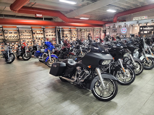 Motorcycle Dealer «Phantom Harley-Davidson», reviews and photos, 291 N Cypress Dr, Manteno, IL 60950, USA