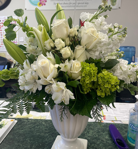 Florist «Suntree Florist & Gifts», reviews and photos, 6450 N Wickham Rd Suite 113, Melbourne, FL 32940, USA