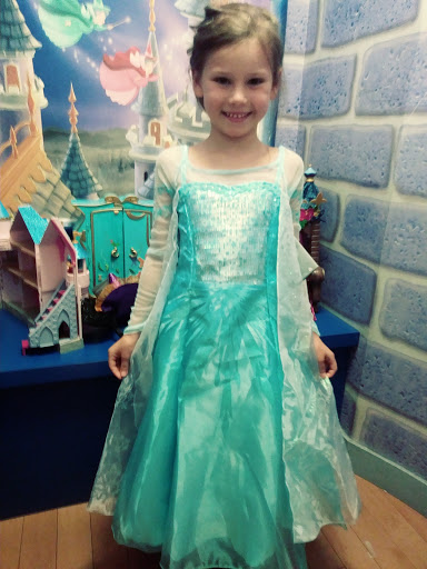 Toy Store «Disney Store», reviews and photos, 7600 Kingston Pike, Knoxville, TN 37919, USA