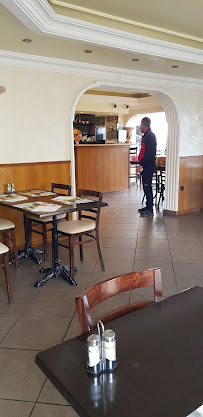 Atmosphère du Restauration rapide Restaurant Berfine à Saint-Fargeau-Ponthierry - n°1