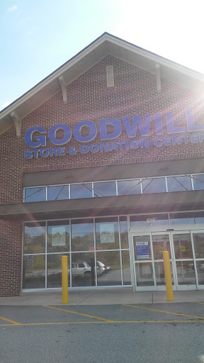 Donations Center «Goodwill of North Georgia: Bells Ferry Store and Donation Center», reviews and photos