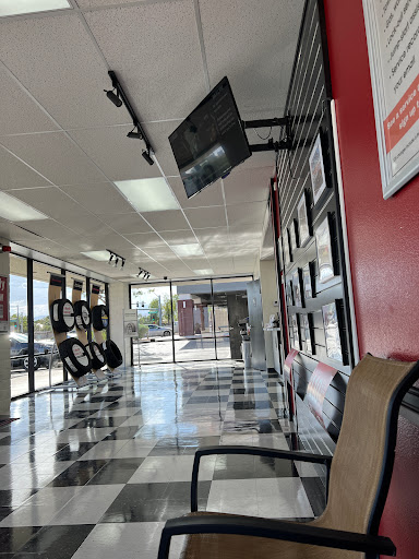 Tire Shop «Ted Wiens Tire and Auto», reviews and photos, 7770 W Cheyenne Ave, Las Vegas, NV 89129, USA