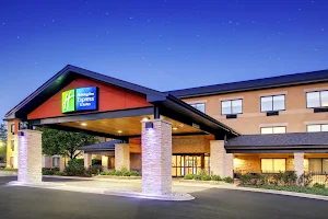 Holiday Inn Express & Suites Aurora - Naperville, an IHG Hotel image