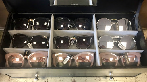 Beauty Salon «Salon Suzette», reviews and photos, 27 S Cass Lake Rd, Waterford Twp, MI 48328, USA