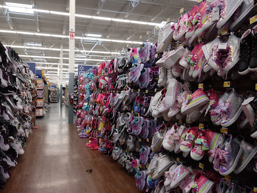 Department Store «Walmart Supercenter», reviews and photos, 530 Woollomes Ave, Delano, CA 93215, USA