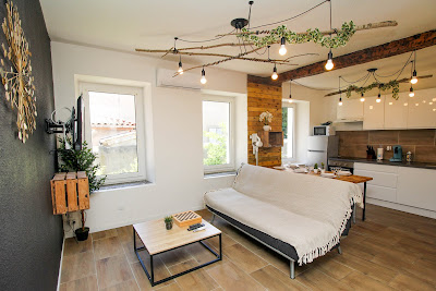 Locations d'appartements à la nuit Résidence calme en centre ville avec patio et espace barbecue, appartements du studio (2 personnes) au T3 (8 personnes) à petits prix à Carcassonne
