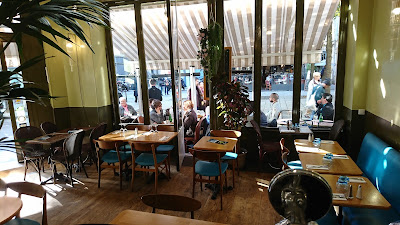 L'Acanthe à Paris
