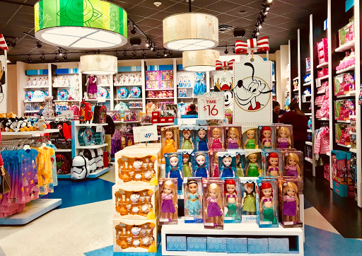 Toy Store «Disney Store», reviews and photos, 18521 Outlet Blvd, Chesterfield, MO 63005, USA