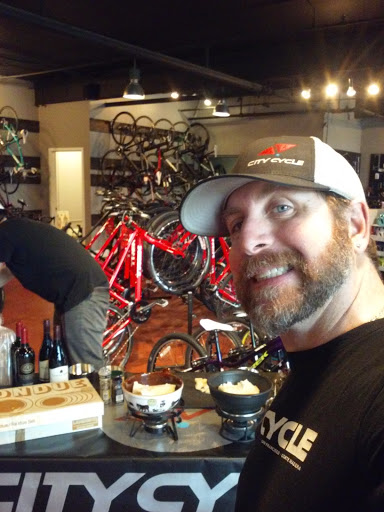 Bicycle Store «City Cycle Marin», reviews and photos, 13 San Clemente Dr, Corte Madera, CA 94925, USA