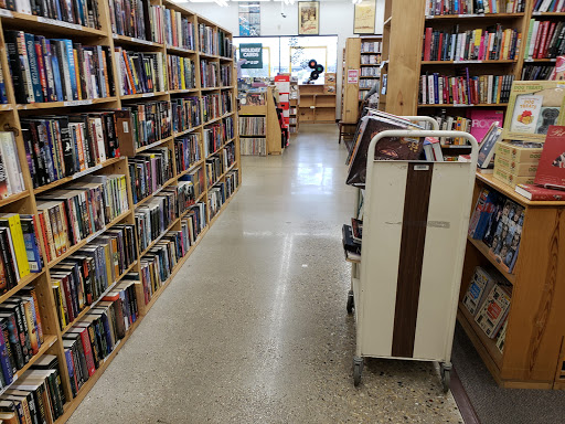 Book Store «Half Price Books», reviews and photos, 17145 W Bluemound Rd, Brookfield, WI 53005, USA
