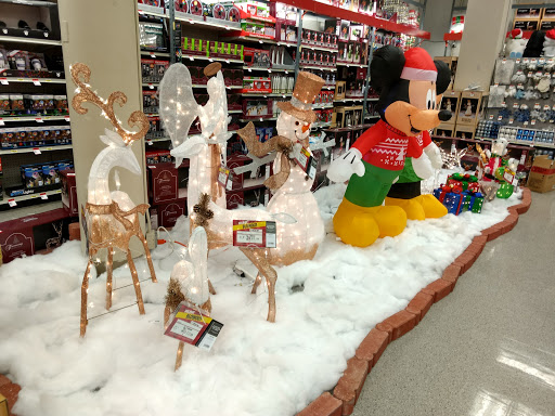 Shopping Mall «The Shops at Nanuet», reviews and photos, 5101 Fashion Dr, Nanuet, NY 10954, USA