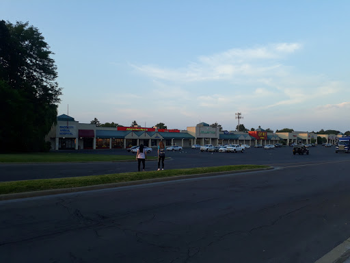 Shopping Mall «Shop City Shopping Center», reviews and photos, 105 Shop City Plaza, Syracuse, NY 13206, USA