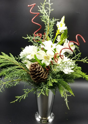 Florist «Amazing Petals», reviews and photos, 125 S Broadway St, Lake Orion, MI 48362, USA