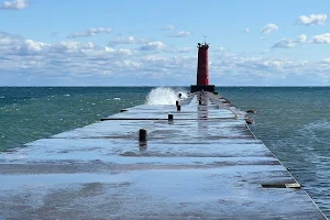 Sheboygan Breakwater Lighthouse image