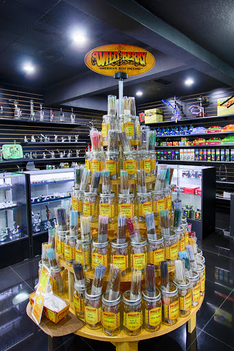 Tobacco Shop «Rock N Roll It Smoke Shop», reviews and photos, 301 S Orlando Ave, Winter Park, FL 32789, USA