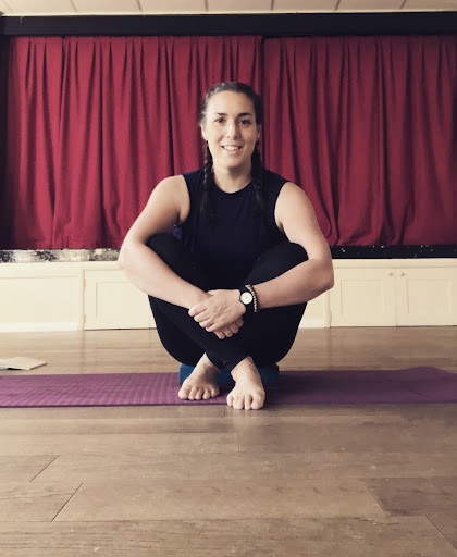 Hannah Bools - Yoga and Wellbeing