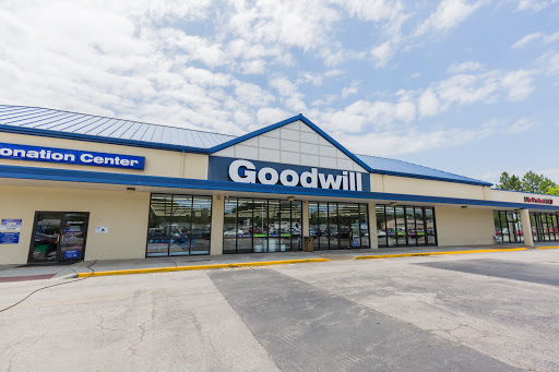 Goodwill Windsor Woods Retail Store, 229 S Rosemont Rd, Virginia Beach, VA 23452, USA, 