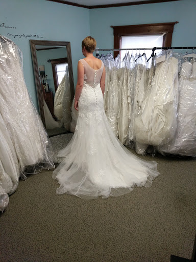 Bridal Shop «Clever Bride Consignments», reviews and photos, 410 Washington St, Holliston, MA 01746, USA