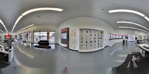 Cell Phone Store «Verizon Authorized Retailer V-SPARK», reviews and photos, 790 W King St, Littlestown, PA 17340, USA