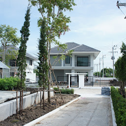 หมู่บ้านสิรัญญาซัมเมอร์ฮิลล์