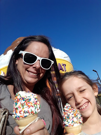 Ice Cream Shop «Twistee Treat Pinellas Park», reviews and photos, 4556 Mainlands Blvd W, Pinellas Park, FL 33782, USA