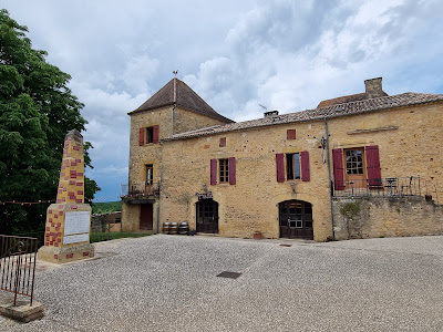 Point info tourisme à Biron